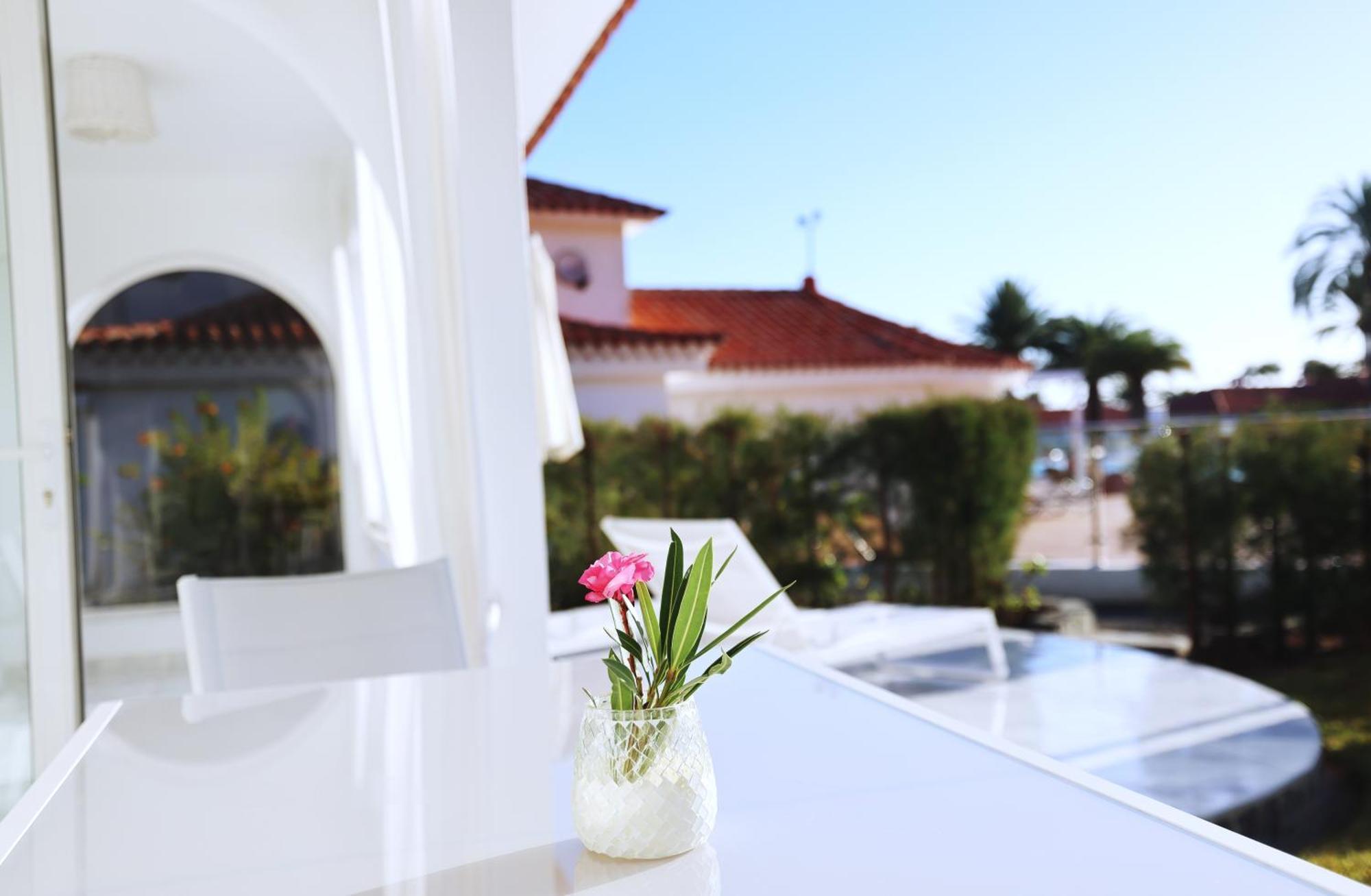 Sun Club Playa Del Ingles Hotel Exterior photo